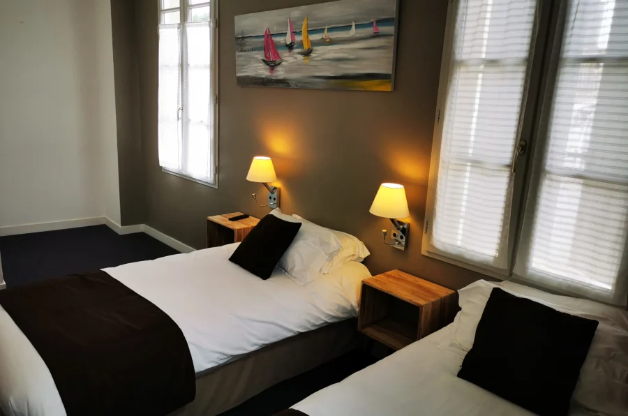 Chambre PMR vue 1